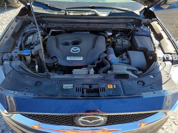 2019 MAZDA CX-5 Grand Touring Reserve — Engine bay