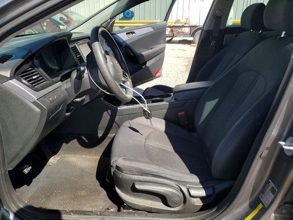 2019 HYUNDAI SONATA Eco Turbo, SE — DENT