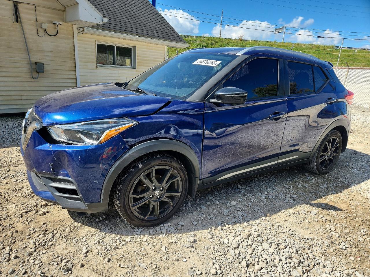 2020 NISSAN KICKS — Front 3/4