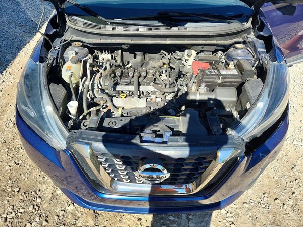 2020 NISSAN KICKS — Engine bay