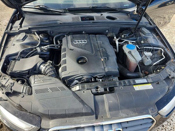 2013 AUDI A4 quattro Premium Plus — Engine bay
