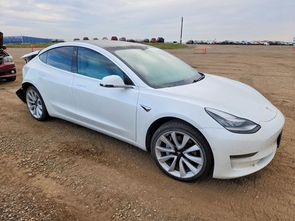 2020 TESLA MODEL 3 — Passenger 3/4
