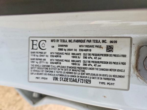 2020 TESLA MODEL 3 — VINS