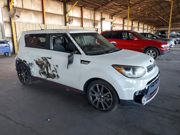 2018 KIA SOUL Exclaim — Passenger 3/4