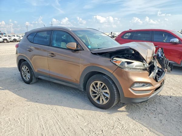 2016 HYUNDAI TUCSON — Passenger 3/4