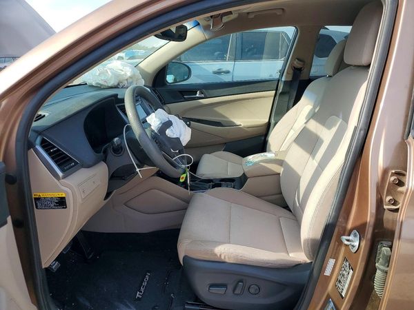 2016 HYUNDAI TUCSON — DENT