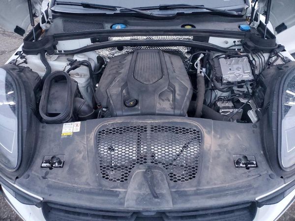2023 PORSCHE MACAN Macan / Macan T — Engine bay