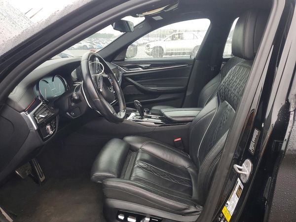 2018 BMW M550XI xDrive — DENT