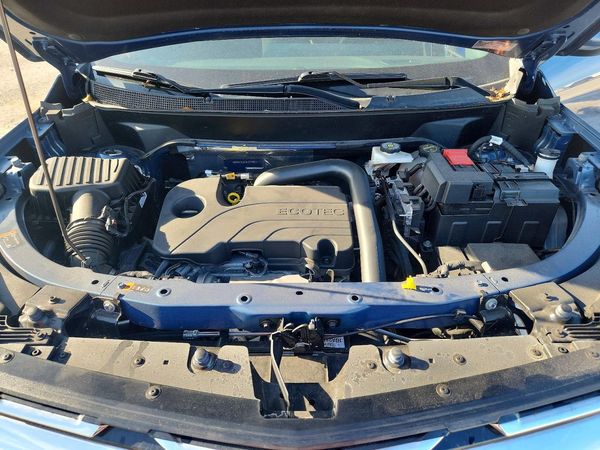 2025 CHEVROLET EQUINOX 1LT — Engine bay