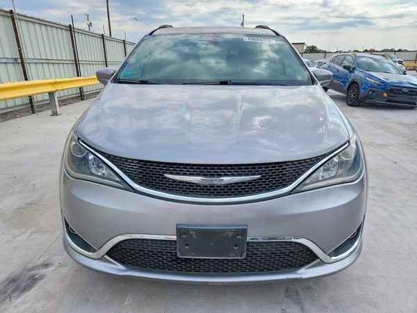 2017 CHRYSLER PACIFICA Touring L — DIRF
