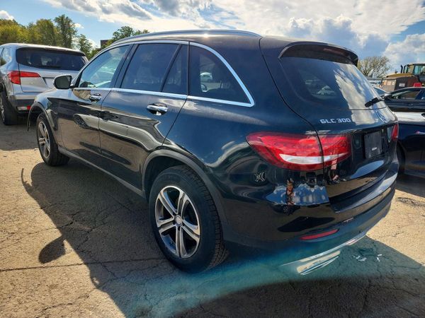 2017 MERCEDES-BENZ GLC GLC300 Base-4M — DSRA