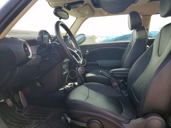 2012 MINI COOPER — DENT