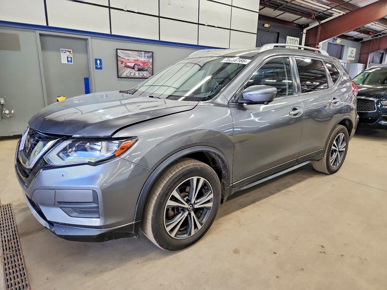 2020 NISSAN ROGUE — Front 3/4