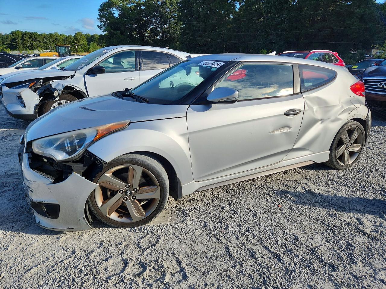 2014 HYUNDAI VELOSTER — Front 3/4