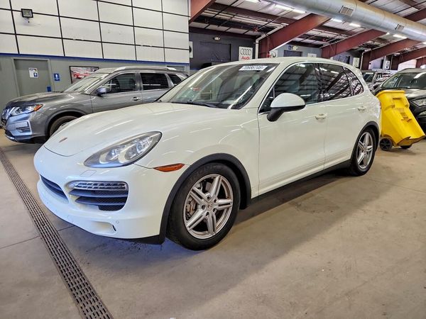 2012 PORSCHE CAYENNE — DSFA — Front 3/4
