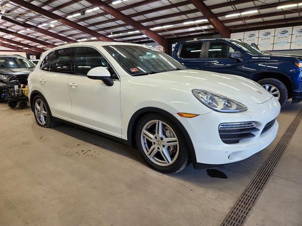 2012 PORSCHE CAYENNE S — Passenger 3/4