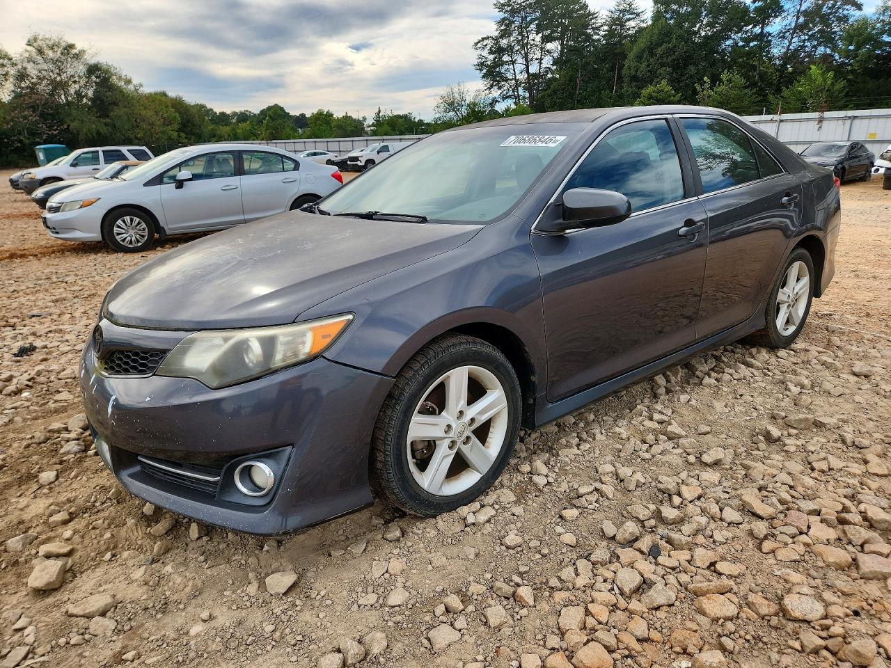 2012 TOYOTA CAMRY — Front 3/4
