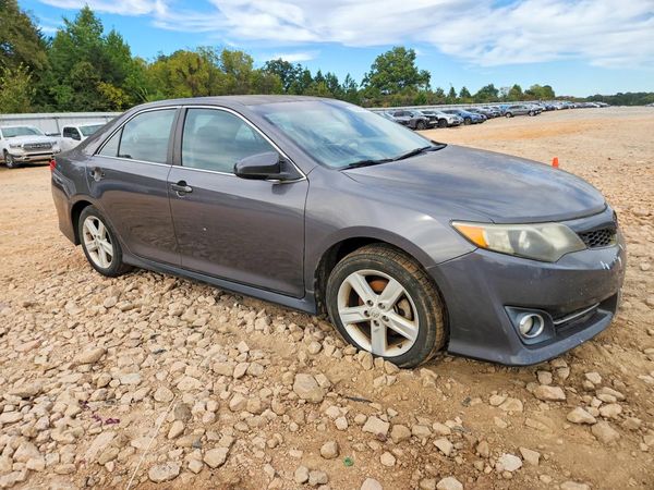 2012 TOYOTA CAMRY — Passenger 3/4