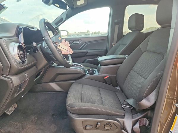 2024 CHEVROLET COLORADO LT — DENT