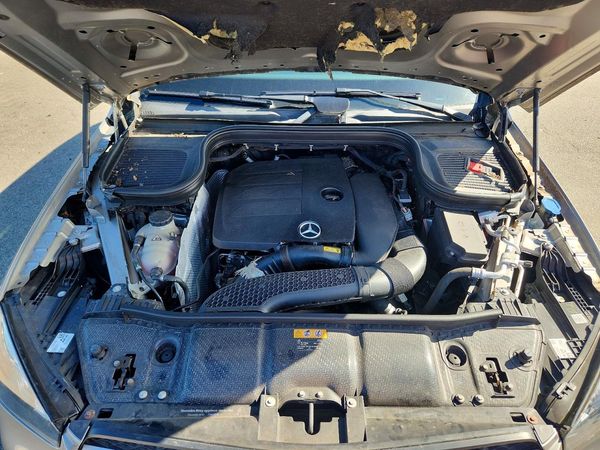 2020 MERCEDES-BENZ GLE GLE350-4M — Engine bay