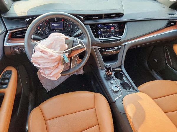 2024 CADILLAC XT5 Premium Luxury — CKPT
