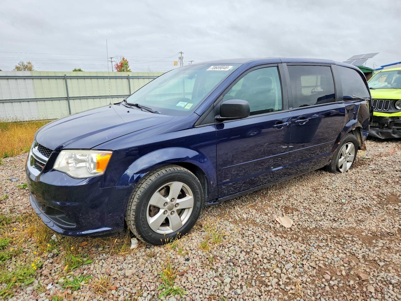 2013 DODGE GRAND CARAVAN SE — Front 3/4