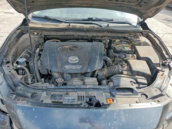 2018 MAZDA 3 Grand Touring — Engine bay