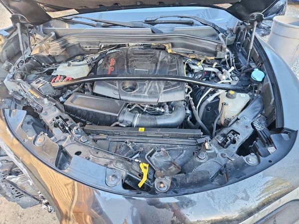 2018 ALFA ROMEO STELVIO TI AWD — Engine bay