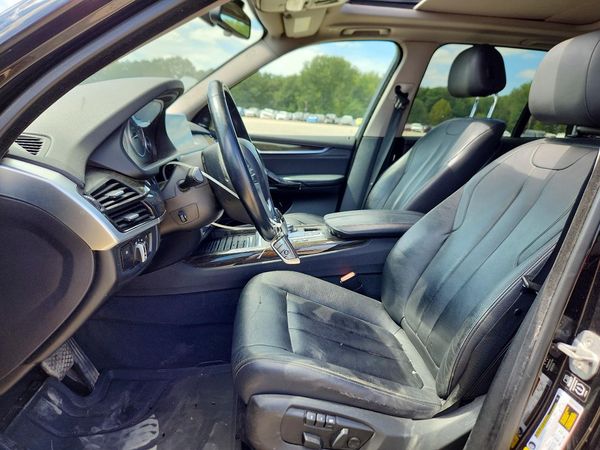 2015 BMW X5 xDrive35i — DENT