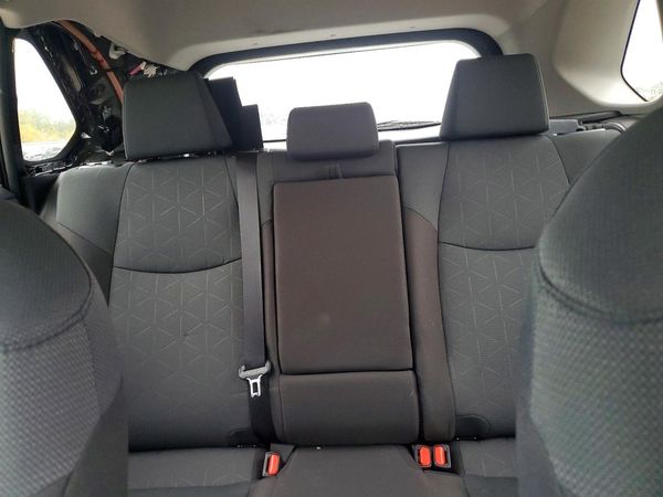 2025 TOYOTA RAV4 XLE — SUVN
