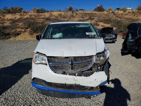 2018 DODGE GRAND CARAVAN SE — DIRF