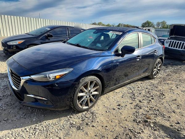 2018 MAZDA 3 — DSFA — Front 3/4