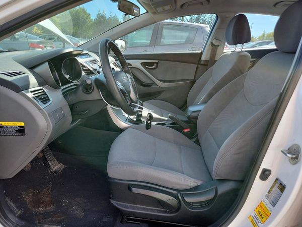 2014 HYUNDAI ELANTRA GLS(Middle) — DENT