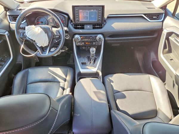 2019 TOYOTA RAV4 XLE Premium — CKPT
