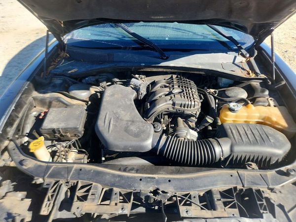 2013 DODGE CHARGER Police — Engine bay