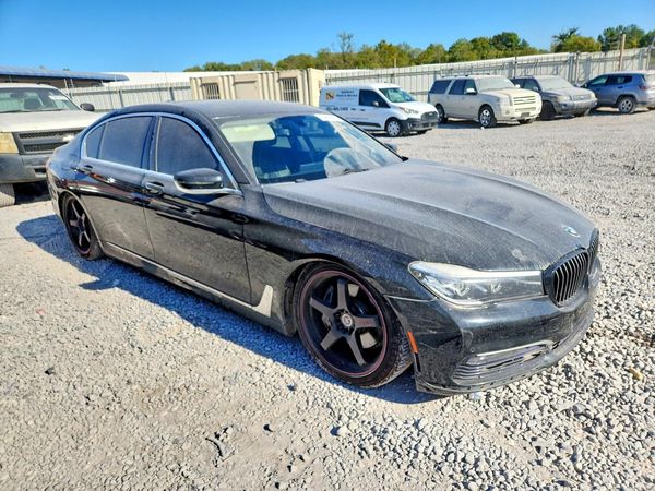 2017 BMW 740 — Passenger 3/4