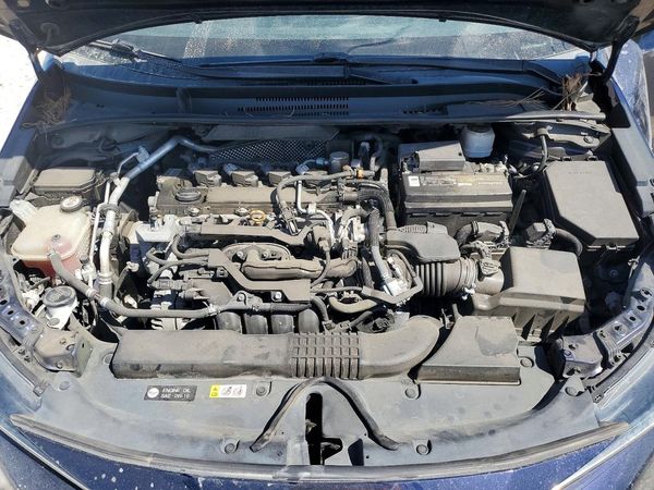 2020 TOYOTA COROLLA SE, CVT — Engine bay
