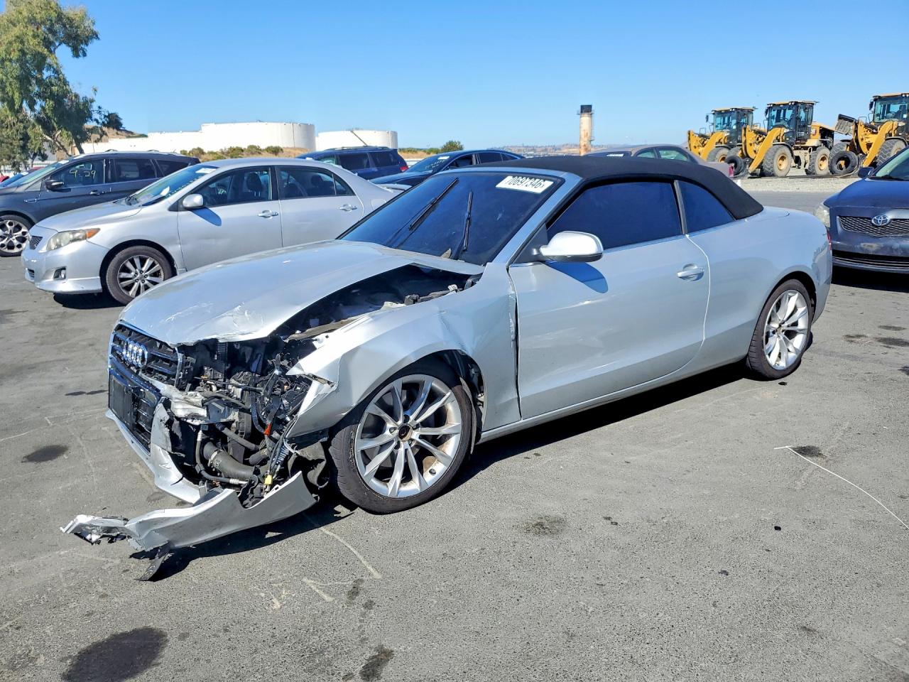 2014 AUDI A5 quattro Premium — Front 3/4