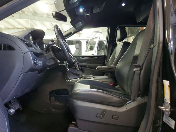 2015 DODGE GRAND CARAVAN SXT — DENT