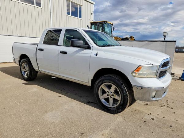 2019 RAM 1500 CLASSIC Tradesman, ST — Passenger 3/4