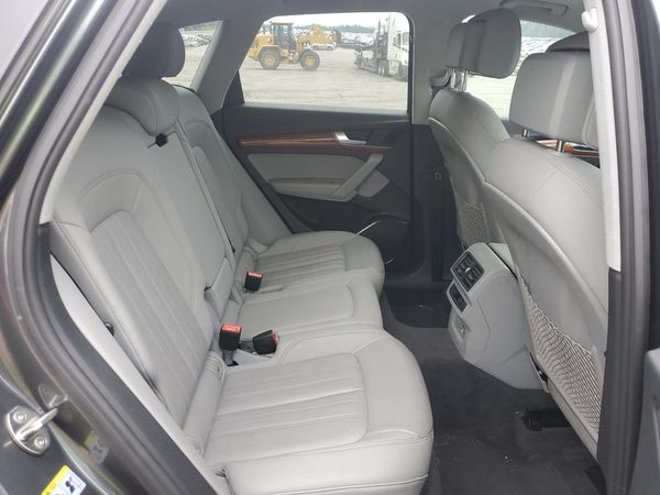 2022 AUDI Q5