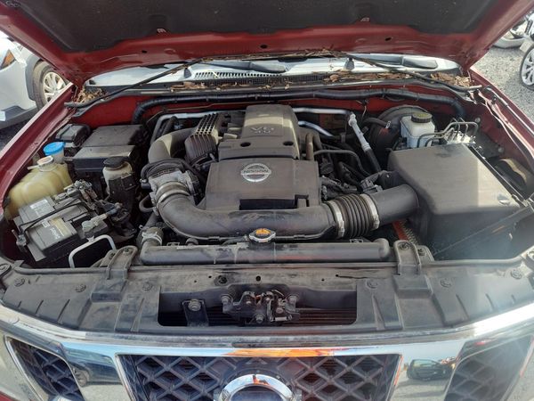 2019 NISSAN FRONTIER — Engine bay