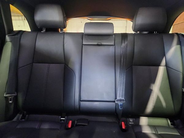 2025 LAND ROVER RANGE ROVER VELAR P250 Dynamic SE — SUVN