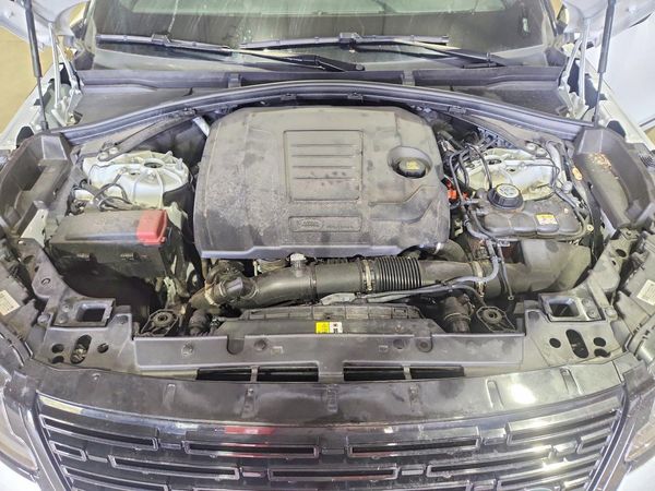 2025 LAND ROVER RANGE ROVER VELAR P250 Dynamic SE — Engine bay