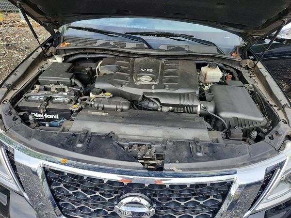 2020 NISSAN ARMADA — Engine bay
