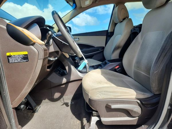 2016 HYUNDAI SANTA FE Base — DENT
