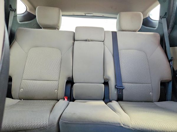 2016 HYUNDAI SANTA FE Base — SUVN