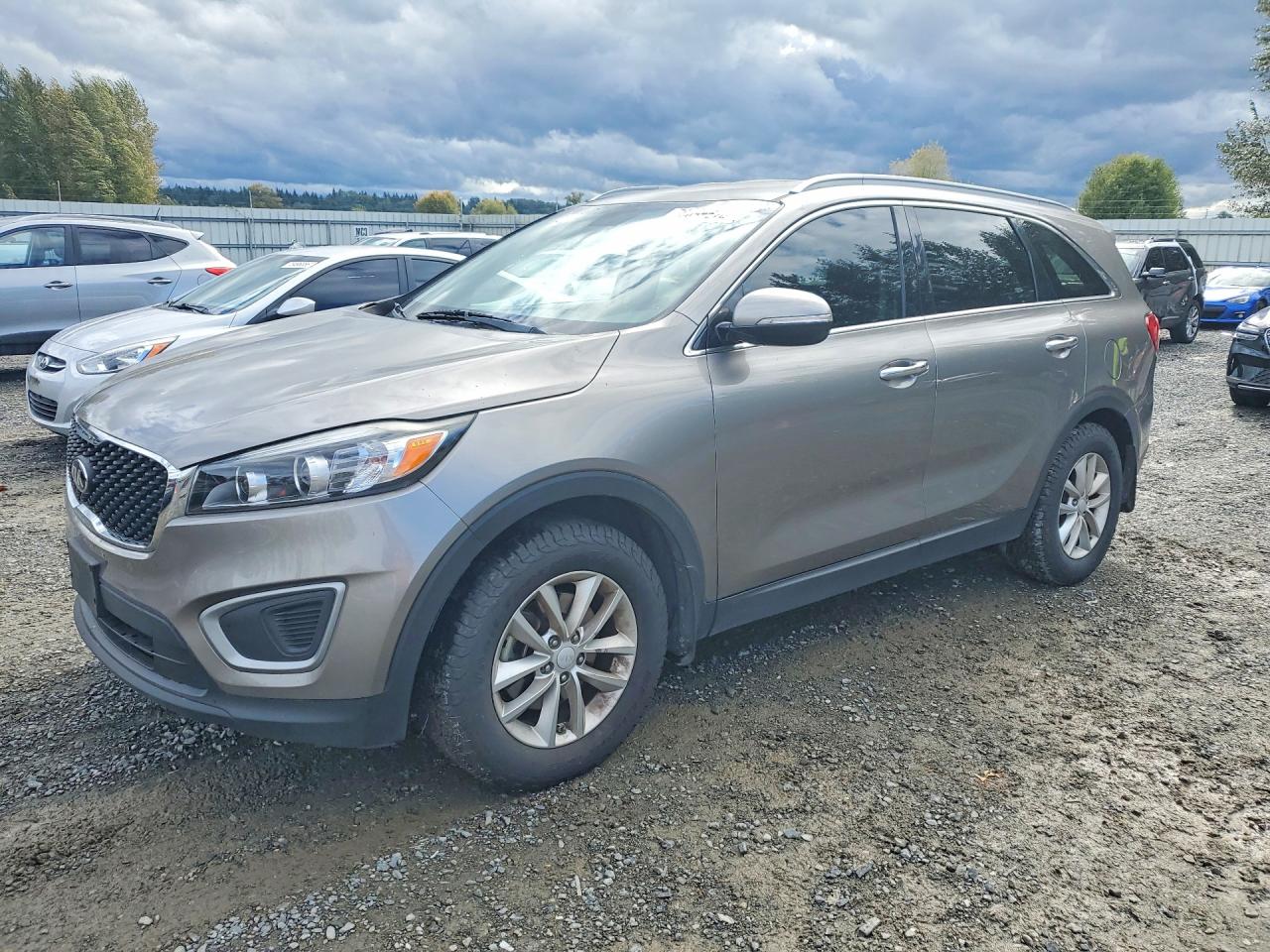 2017 KIA SORENTO L, LX — Front 3/4
