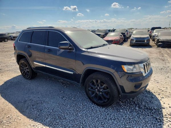 2012 JEEP CHEROKEE Laredo — Passenger 3/4