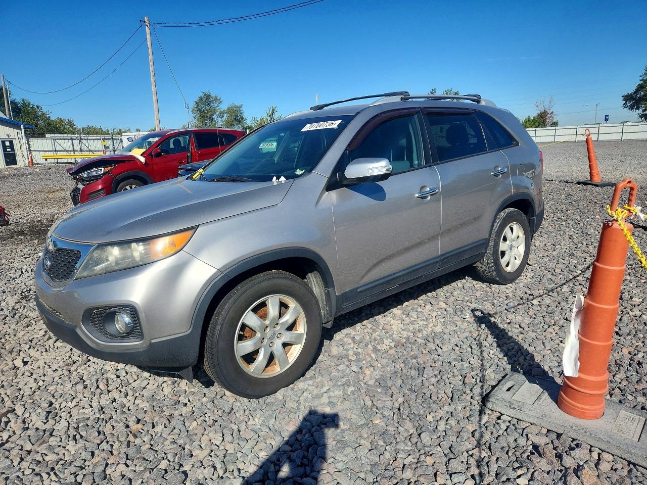 2013 KIA SORENTO Base / LX — Front 3/4